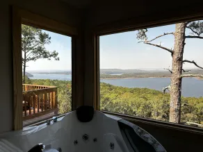 Crockett's Escape Treehouse on Greers Ferry Lake - Image 2