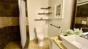 Storybook Cape Cod Cottage - Family & Pet Friendly - Image 4