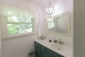 Goochland Getaway, cedar hexagon cabin in woods - Image 2
