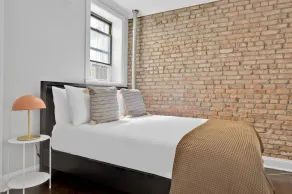Hip West Village 1BR w/ W/D, near 1 train, by Blueground - Image 5