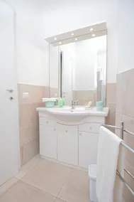 Apartamento junto al mar en Bengodi - Image 3