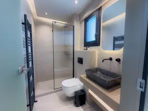 Three Peaks Elevated Stay - Image 2