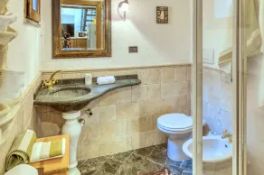 Mario: apartment for 2, with garden, in the centre of Levanto, 400m from beach, with parking - Image 2