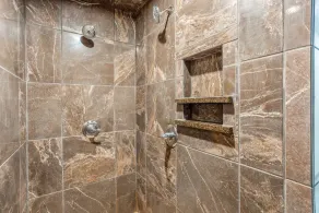 Private Large Cabin Retreat Near Lake Murray Oklahoma. Clean and Well Maintained - Image 3