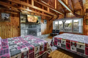 Kenny's Mountain Hideaway w/ Hot Tub, Arcade, Fireplace, Views, & 10 King Beds - Image 3