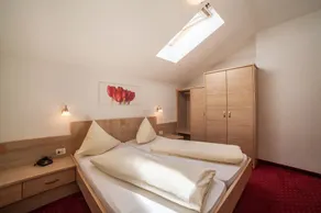Apartment \"Texelblick Rainegg\" with Mountain View, Wi-Fi, Garden & Balcony - Image 5