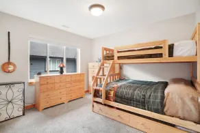 Haus in der Nähe von Suncadia mit einem Kamin und einer möblierten Terrasse - Image 5