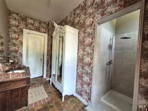 Elegant Chateau Escape for 2 - Nature & Calm - Image 3