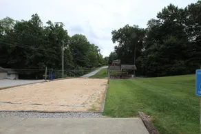 Uniquely styled octagon shaped home. Just 2 miles to the lake - Image 3