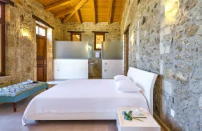 Bed and breakfast in historic Venetian mansion - Image 2