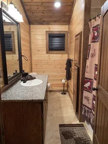 \"HIDDEN BLISS\" CABIN ON 5 ACRES with Hot Tub! - Image 3