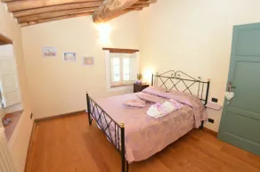 Country House / Farm House in Vicopelago with 4 bedrooms sleeps 10 - Image 4