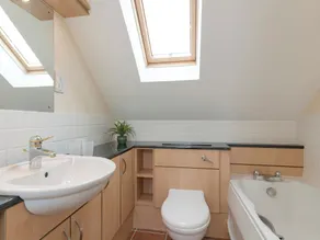 Superb cottage situated on a quiet road with a walled garden to the rear. - Image 3