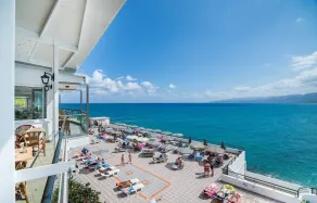 Horizon Beach l - Image 5