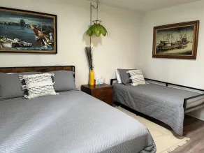 3-bedroom home,  waterfront patio,  fishing, kayaking, swimming, yoga room  - Image 4