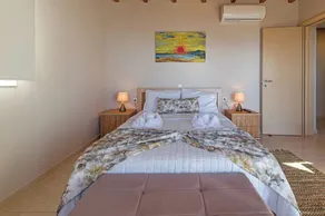 Tranquil sea view villa with private pool, just 2km from the beach! - Image 5