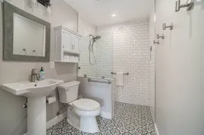 One bedroom retreat full kitchen/laundry 1GB Wi-Fi - Image 2