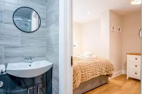 Seascape Retreat - 3 Bedroom Flat - Porthcawl - Image 5