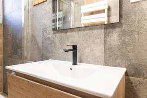 Appartamento 'Le Glandon' con vista sulle montagne, balcone e Wi-Fi - Image 3