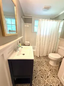 Historic home in downtown /  walking distance to restaurants and local breweries - Image 4