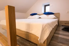 Heritage house Stipanovi dvori with heated pool and jacuzzi - Image 3