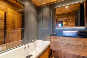Chalet Vue sous cet Angles - Image 2