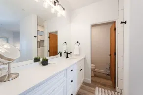 Remodeled Eolus Ski in/Ski Out condo - Views - Deck - Image 5