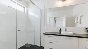 A large family home situated just down the road from Port Fairy's family friendly Pea Soup Beach - Image 2