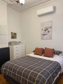 Port Cottage - Centrally located 2 bedroom house in private, quiet location - Image 4