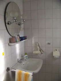 Große helle 2-Zimmer-Wohnung für 2 Personen mit 42qm - Image 2