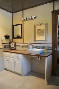Antler Hill Lodge- Newly Built! - Image 4