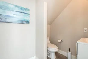 Stunning Ocean Front cottage, minutes from the beach - Image 4