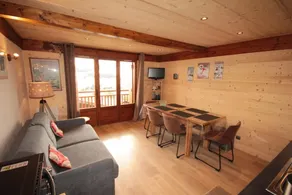 100m from ski slopes, 1st floor, view ski slopes/mountain, balcony, tv, ski locker, 31m² - Image 4