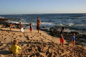 Hawaii Beach Retreat- Sand, Surf, Pineapples and Paradise - Image 3