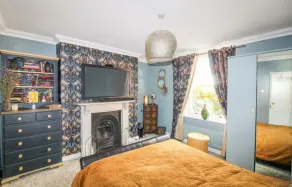 Central townhouse with hot tub jacuzzi bath and 3D TV room - Image 3