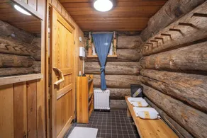 Kuukkeli Hirvas Suite - Image 3
