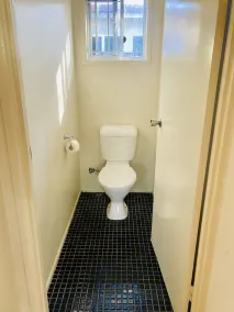 Caboolture, Central Location, Sleeps 8 - Image 4