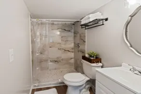The Griinch- Cozy Tiny House 9 Miles to AUBURN AL  & Jordan Hare Stadium - Image 2