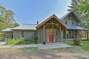 The Sheds: Victorian Farmhouse 8BR Ski-In Ski-Out Chalet - Mansfield Ski club - Image 3