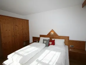 Stunning private villa for 12 guests with WIFI, TV, patio and pets allowed - Image 4