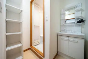 E-US Naebo HOUSE - Image 3