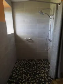 Gîte de France à Chasteaux 2 épis - Gîte de France 4 personnes MAE-9364 - Image 3