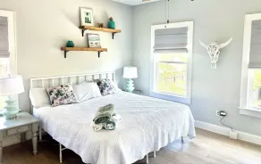 Exclusive, safe, island living near Credit one stadium! - Image 4