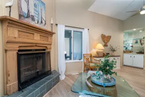 Perfect Beach House Steps to Ocean! Sleeps 10! Amenity access included! Pet Friendly! - Image 2