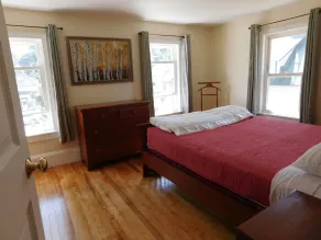 Chic intown house convenient to city amenities and Acadia National Park - Image 3