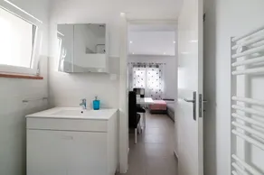 Adelino Holiday Home Guesthouse with Garden, Grill, A/C & Wi-Fi - Image 3