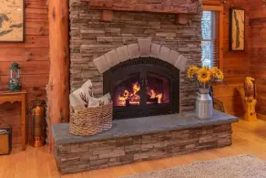 Charming Cabin with Game Loft and Firepit - Cozy Northern Retreat - Image 2