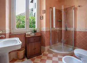 Villa Bellagio - Lakeside villa with lake access - Image 2