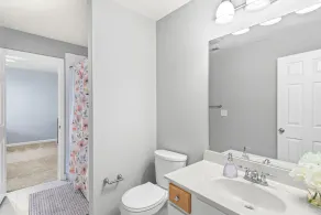 Calming Grey Townhouse with Jacuzzi Bathtub - Image 5