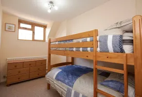 Spacious family accommodation - Image 5